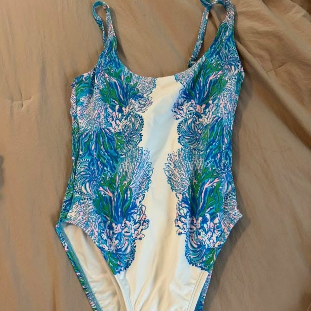 Bathing suit
